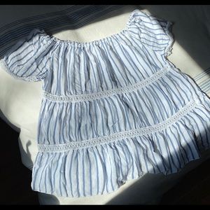 Very cute striped flowy top